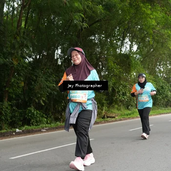 Runner Photo 8313911