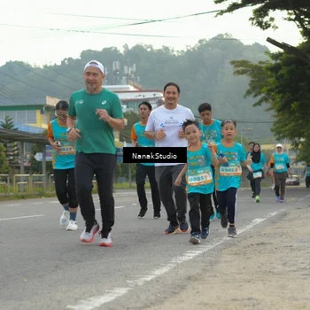 Runner Photo 8315025