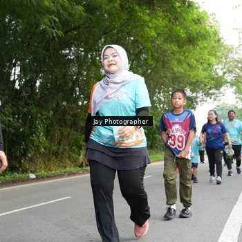 Runner Photo 8315253