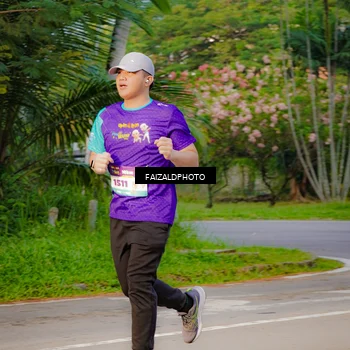 Runner Photo 8315513