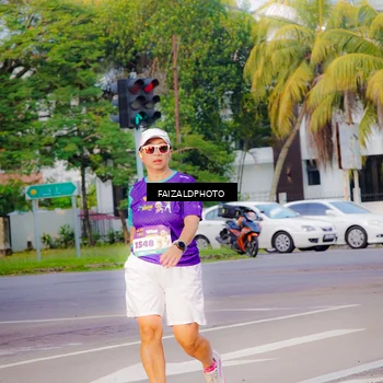 Runner Photo 8315972