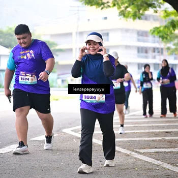 Runner Photo 8316001