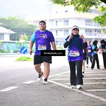 Runner Photo 8316003