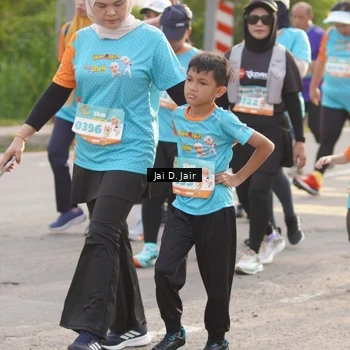 Runner Photo 8316008