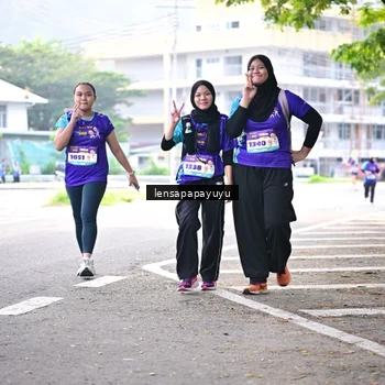 Runner Photo 8316013