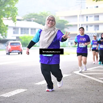 Runner Photo 8316212