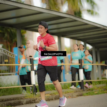 Runner Photo 8316258