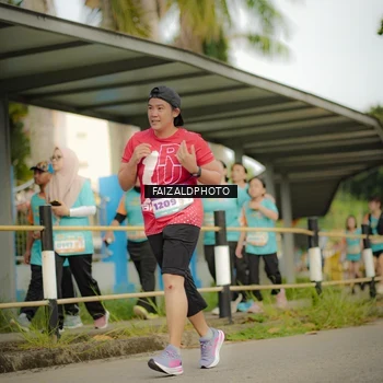 Runner Photo 8316265