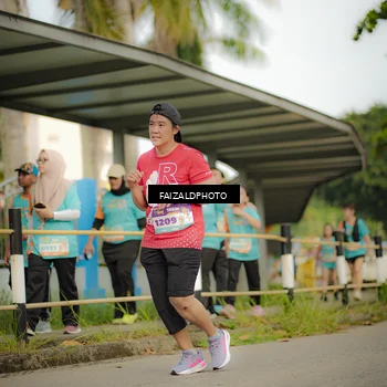 Runner Photo 8316278