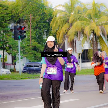Runner Photo 8316324