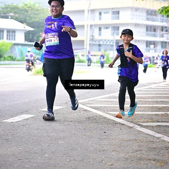 Runner Photo 8316428