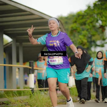 Runner Photo 8316534