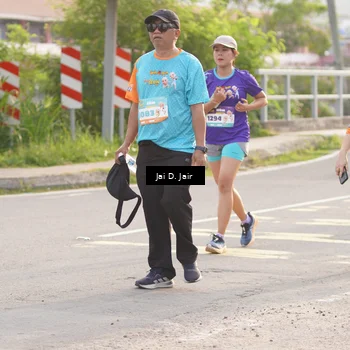 Runner Photo 8316579