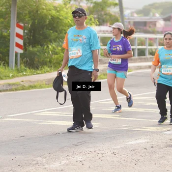 Runner Photo 8316585