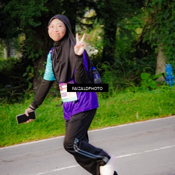 Runner Photo 8316595