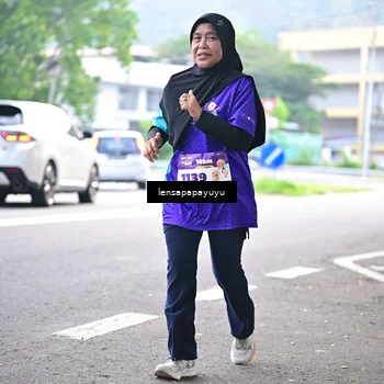 Runner Photo 8316619