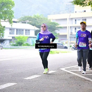 Runner Photo 8316643