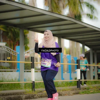Runner Photo 8316698