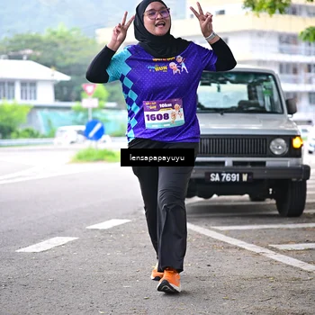 Runner Photo 8316715