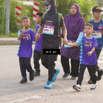 Runner Photo 8316722