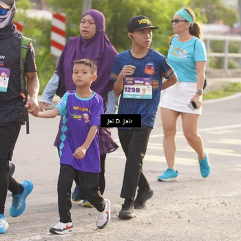 Runner Photo 8316739