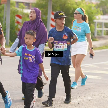 Runner Photo 8316758
