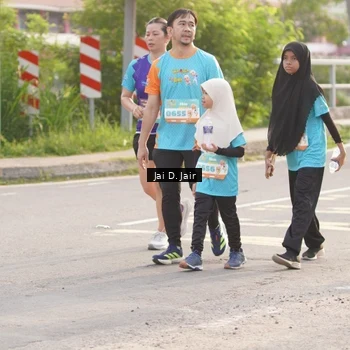 Runner Photo 8316779