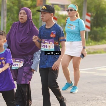 Runner Photo 8316781