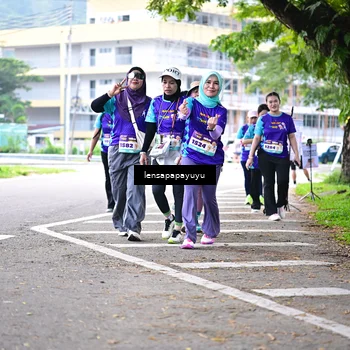 Runner Photo 8316812