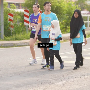 Runner Photo 8316813