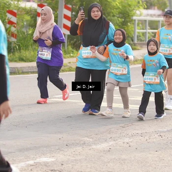 Runner Photo 8316817