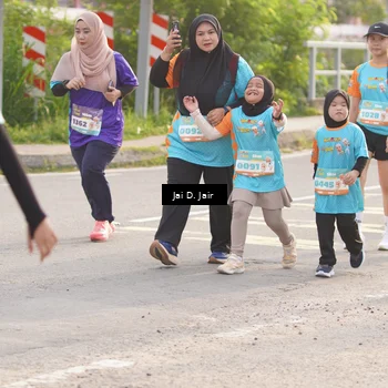Runner Photo 8316855