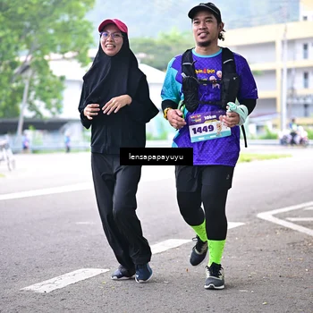 Runner Photo 8316980
