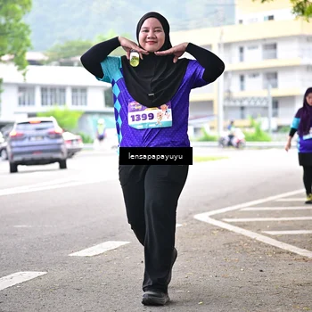 Runner Photo 8317034