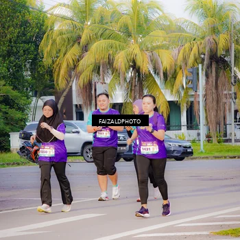 Runner Photo 8317275