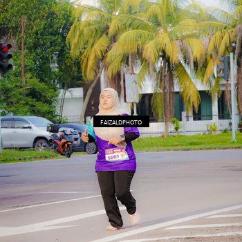 Runner Photo 8317378