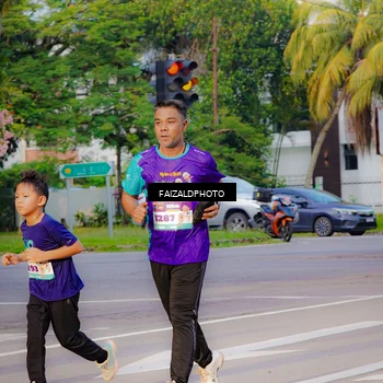 Runner Photo 8317404