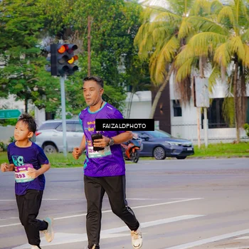 Runner Photo 8317414
