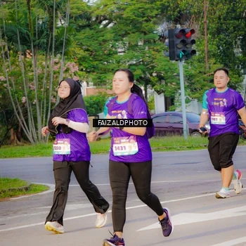 Runner Photo 8317425