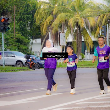Runner Photo 8317467