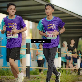 Runner Photo 8317501