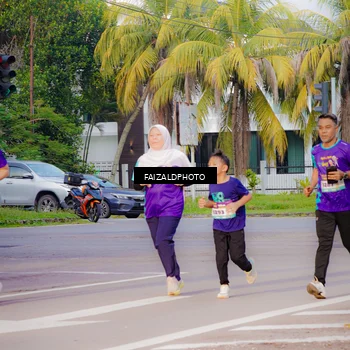 Runner Photo 8317510