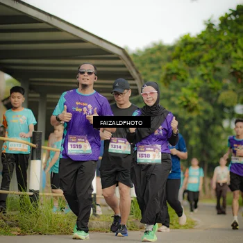 Runner Photo 8317702