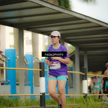 Runner Photo 8318025