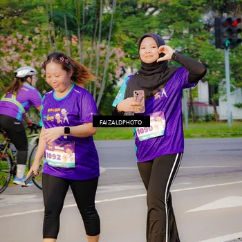 Runner Photo 8318034