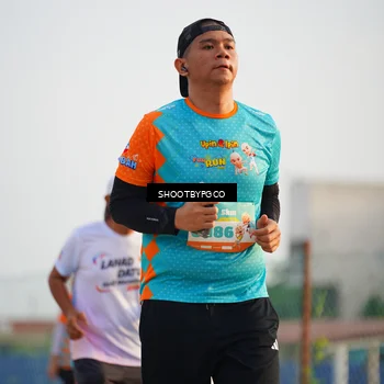 Runner Photo 8318047
