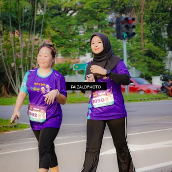 Runner Photo 8318057