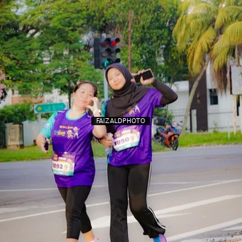 Runner Photo 8318062