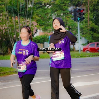 Runner Photo 8318069