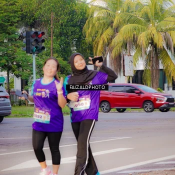 Runner Photo 8318076